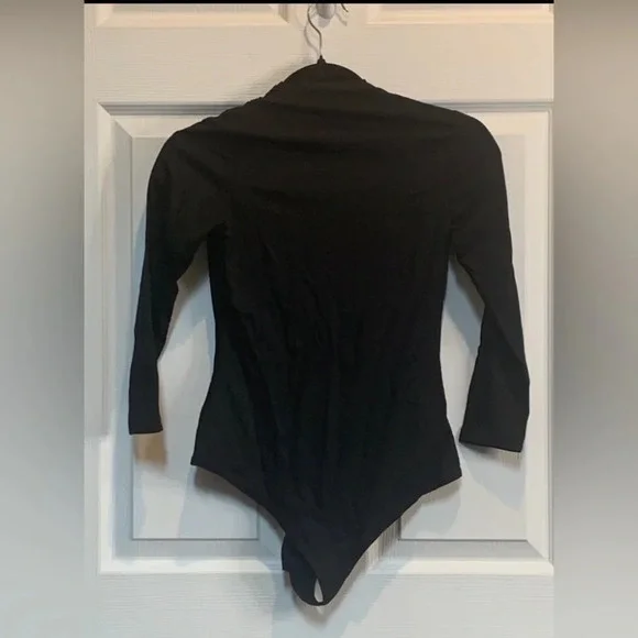 EUC Unique Vintage Black Gathered Neckline Friday Night Bodysuit Sz M - Picture 5 of 10